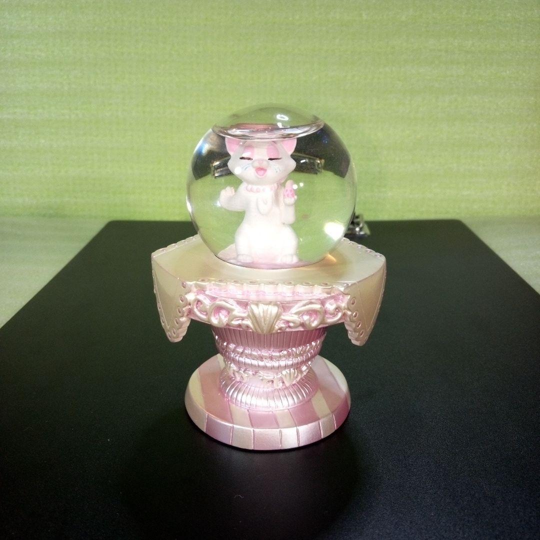 Hong Kong　DISNEYLAND　スノードーム　マリーちゃん？　レア希少