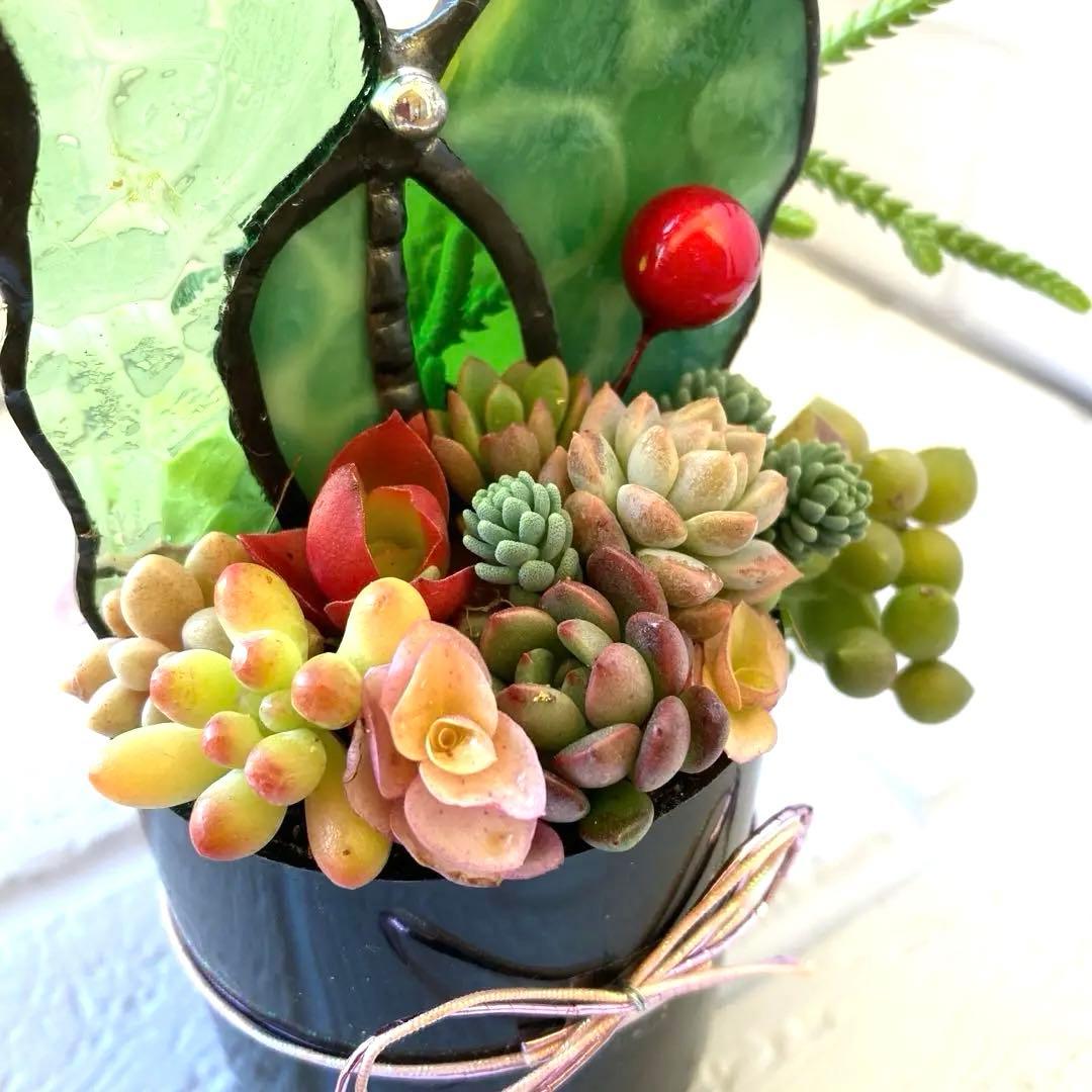 サボテン①    ステンドグラスの多肉ポット　お正月飾り
