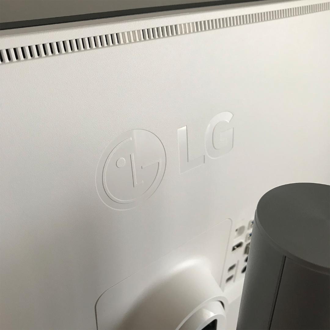 LG ディスプレイ 32UQ850-W 31.5インチ