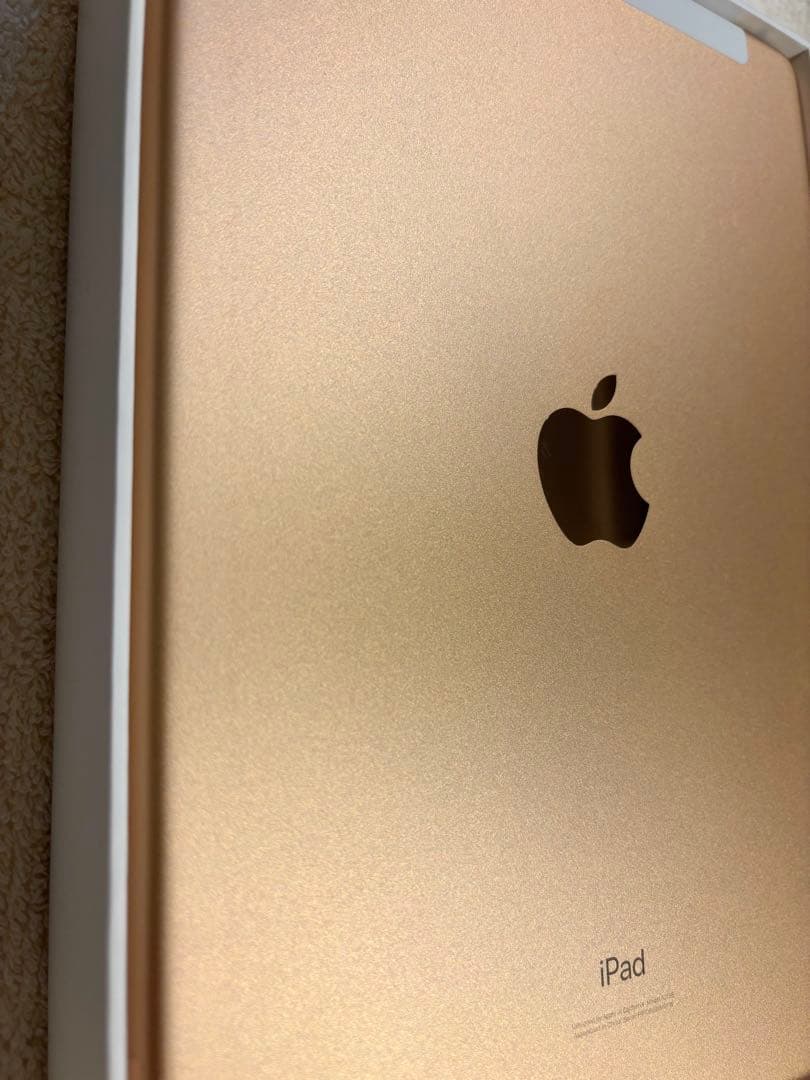 ★美品★ iPad 第7世代 Wi-Fi + Cellular 32GB