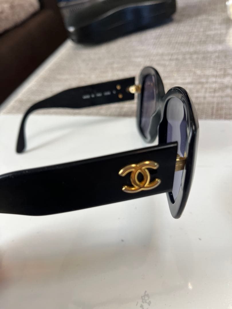 CHANEL　シャネル　サングラス　ココマーク　ブラック　黒　ゴールド　ロゴ