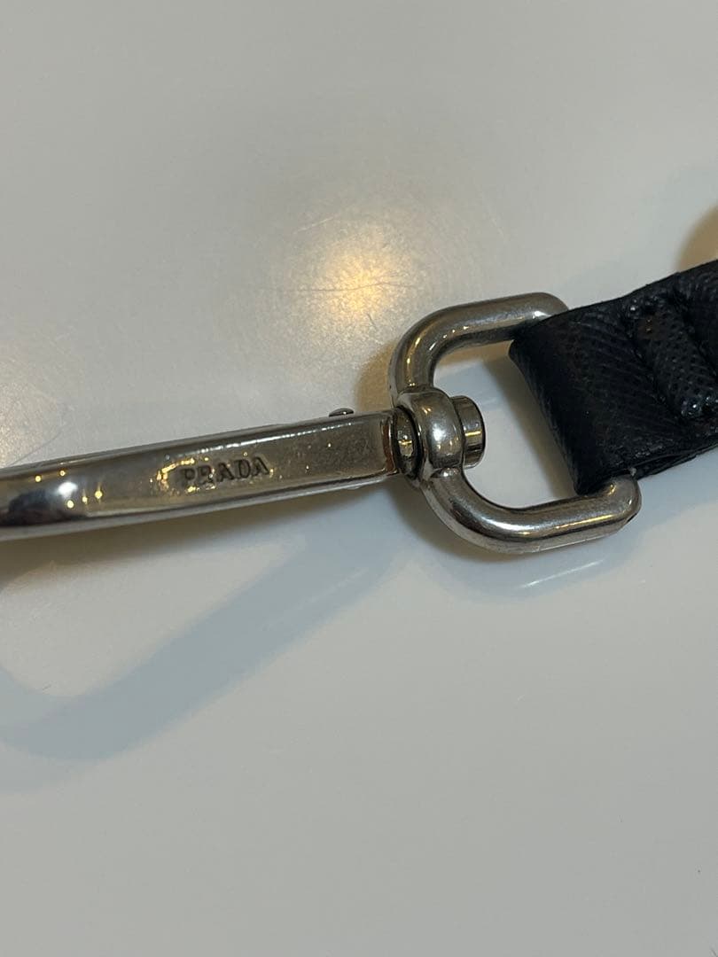 PRADA ユニークキャラクターキーホルダー