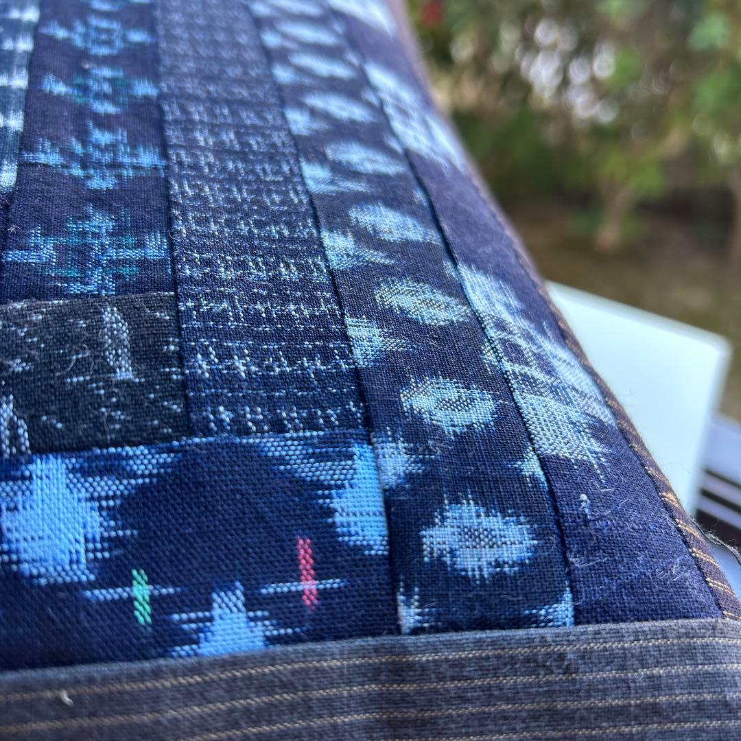 絣のパッチワーク大きながま口丸ショルダー (*´꒳`*)ショルダー紐とチャーム付