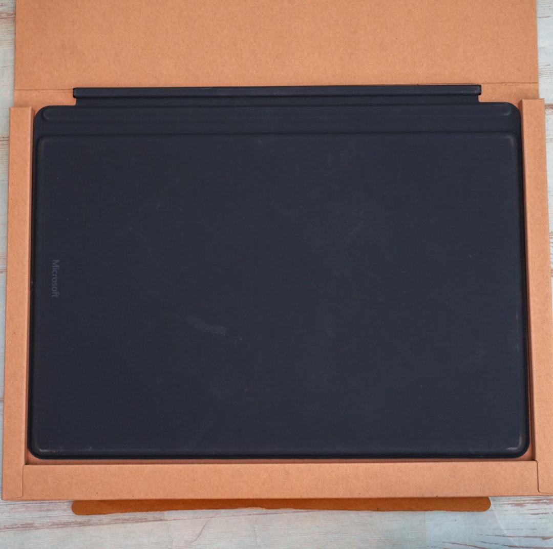 Surface Pro X 英字版 QJX-00021　未使用品