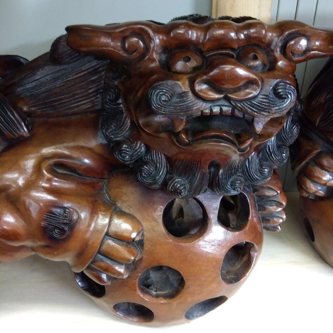 木製玉乗り獅子彫刻 　右玉乗り　①　厄除け