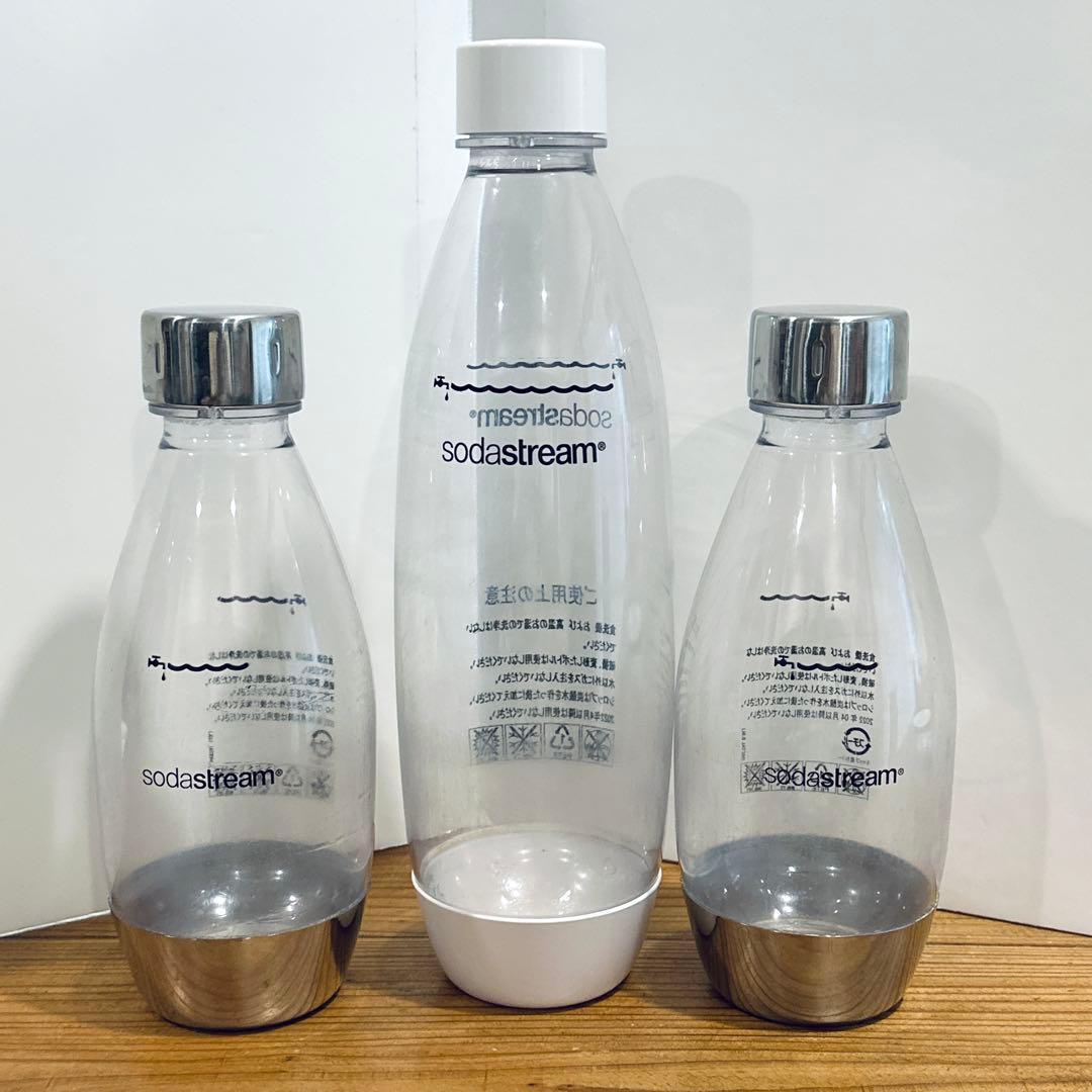 sodastreamスピリット　ミントグリーン　ボトルと新品及び空カートリッジ付