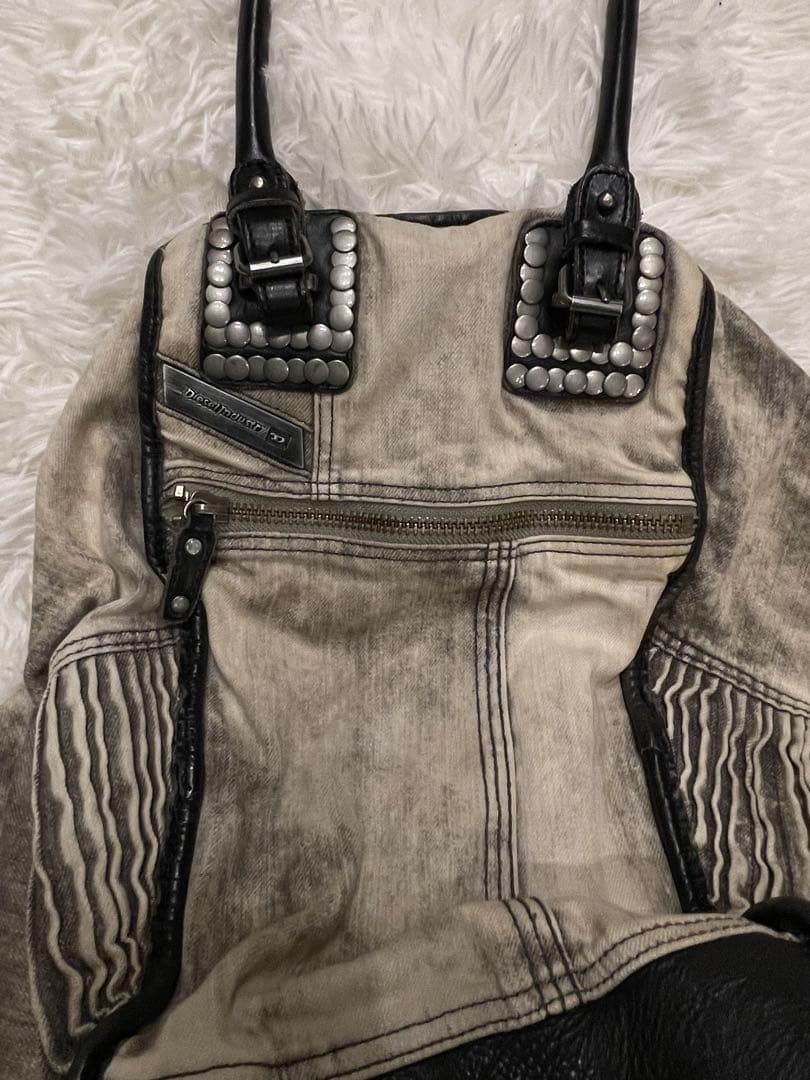 【激レア】DIESEL 特殊フォルム ショルダーバッグ 　メンズ、ユニセックス