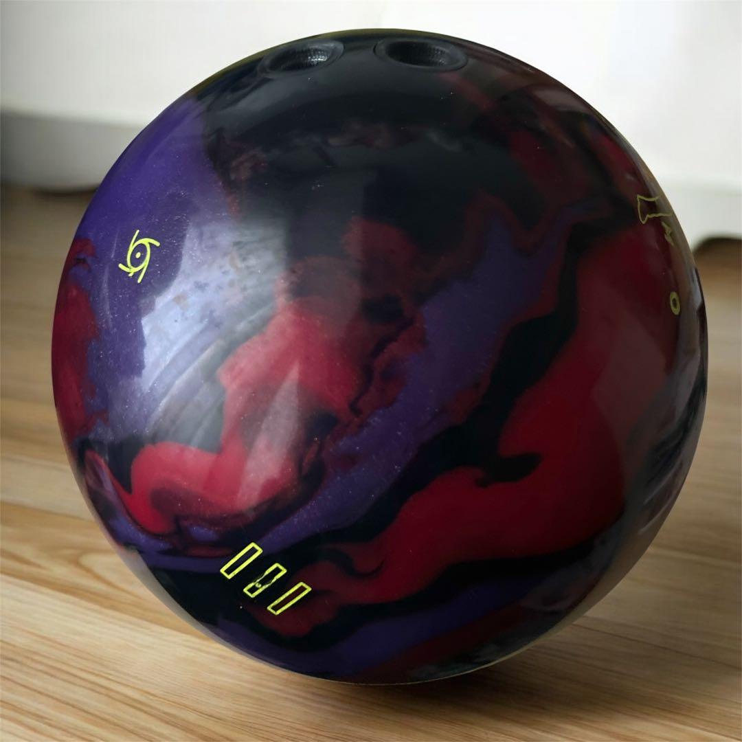 STORM IDENTITY B/C/P ボウリングボール