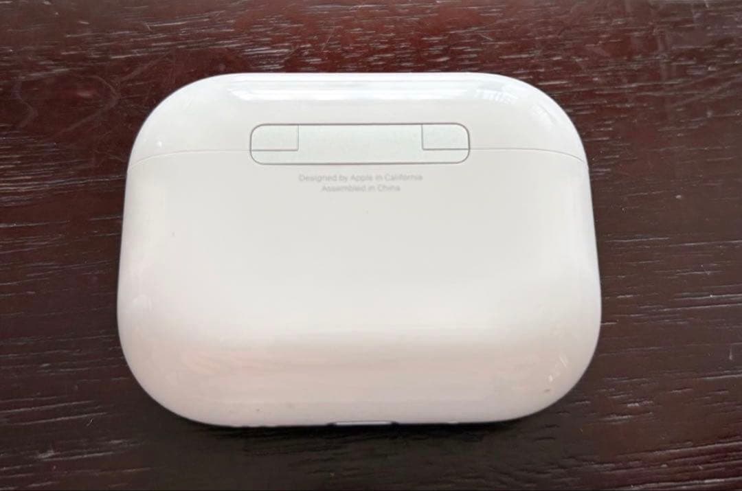 AirPods Pro 3 本体　ケース付き