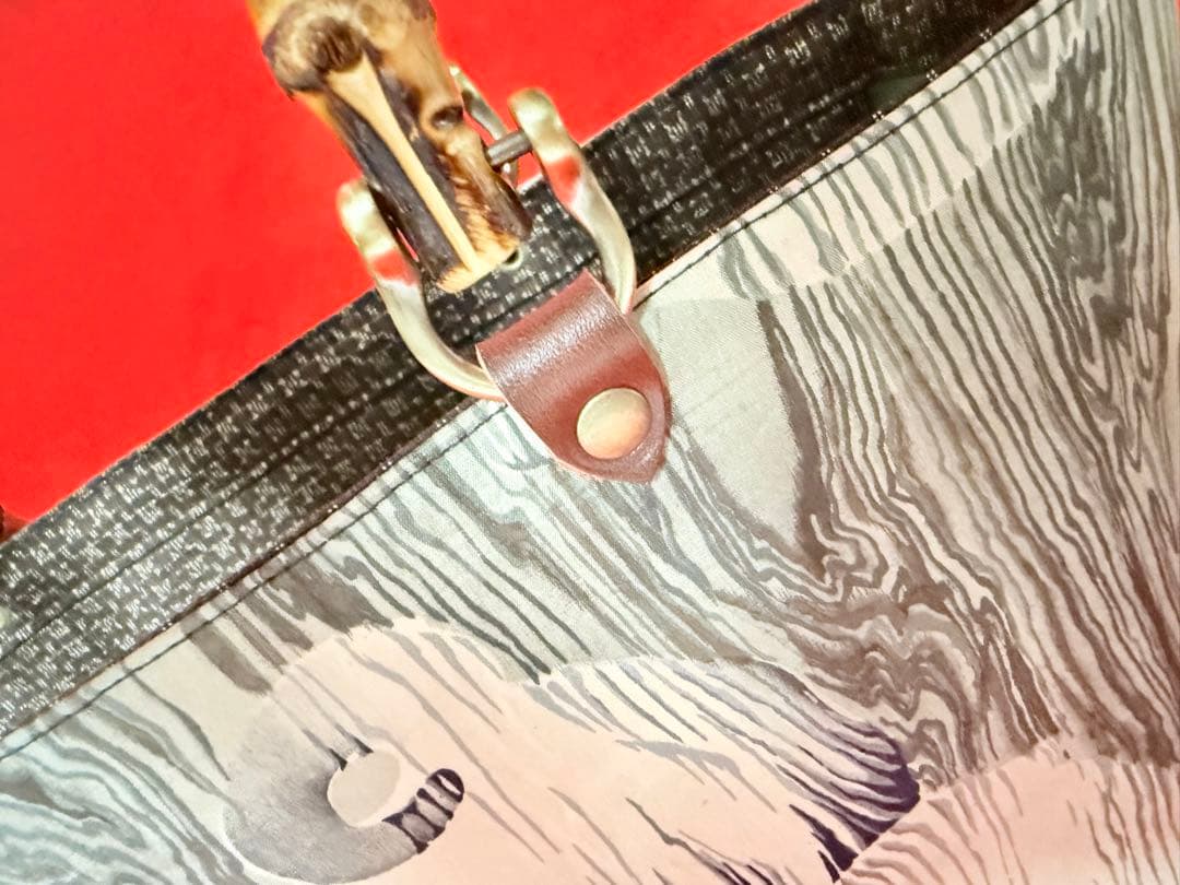 【アンティーク　犬と紬】バンブーバッグ　アンティーク着物　リメイクバッグ