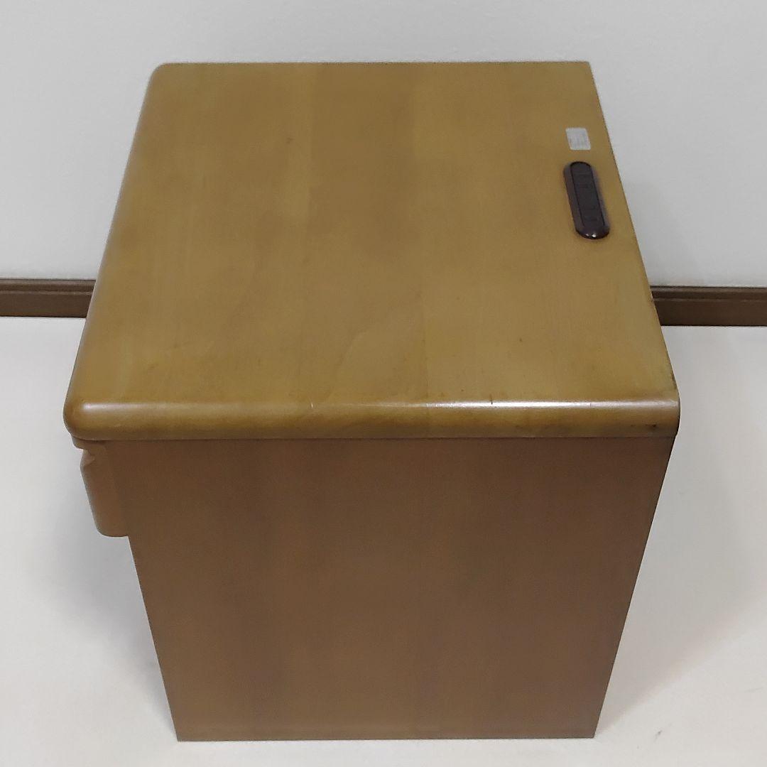 karimoku　カリモク家具　ナイトテーブル　サイドテーブル　送料無料