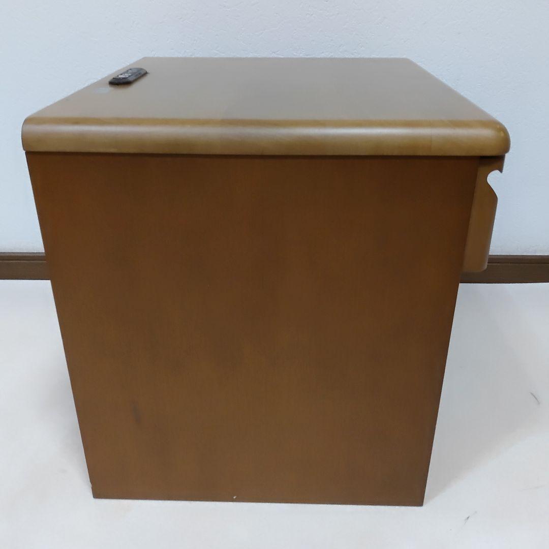 karimoku　カリモク家具　ナイトテーブル　サイドテーブル　送料無料