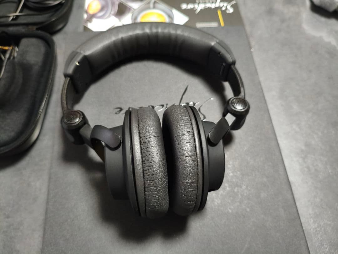 ヘッドホン Ultrasone Signature Master