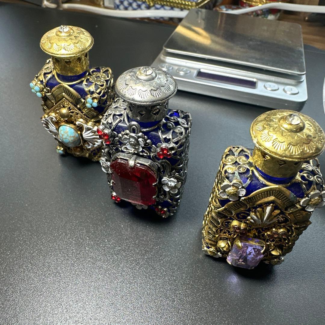 【専用価格】チェコガラス　ボヘミアン　ガラス　香水瓶　3点セット