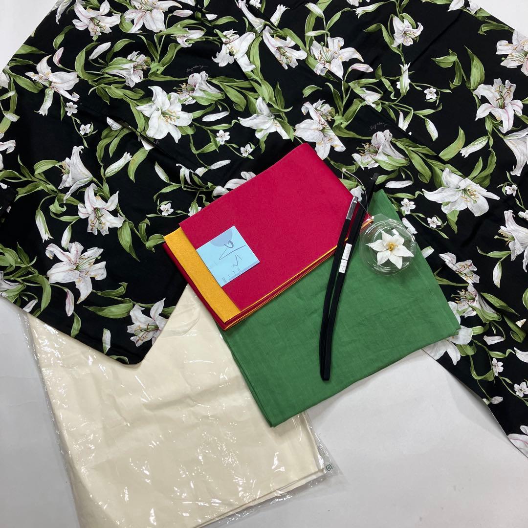 【新品未使用】インゲボルグ 黒 ユリ柄 豪華浴衣set/2024年 夏