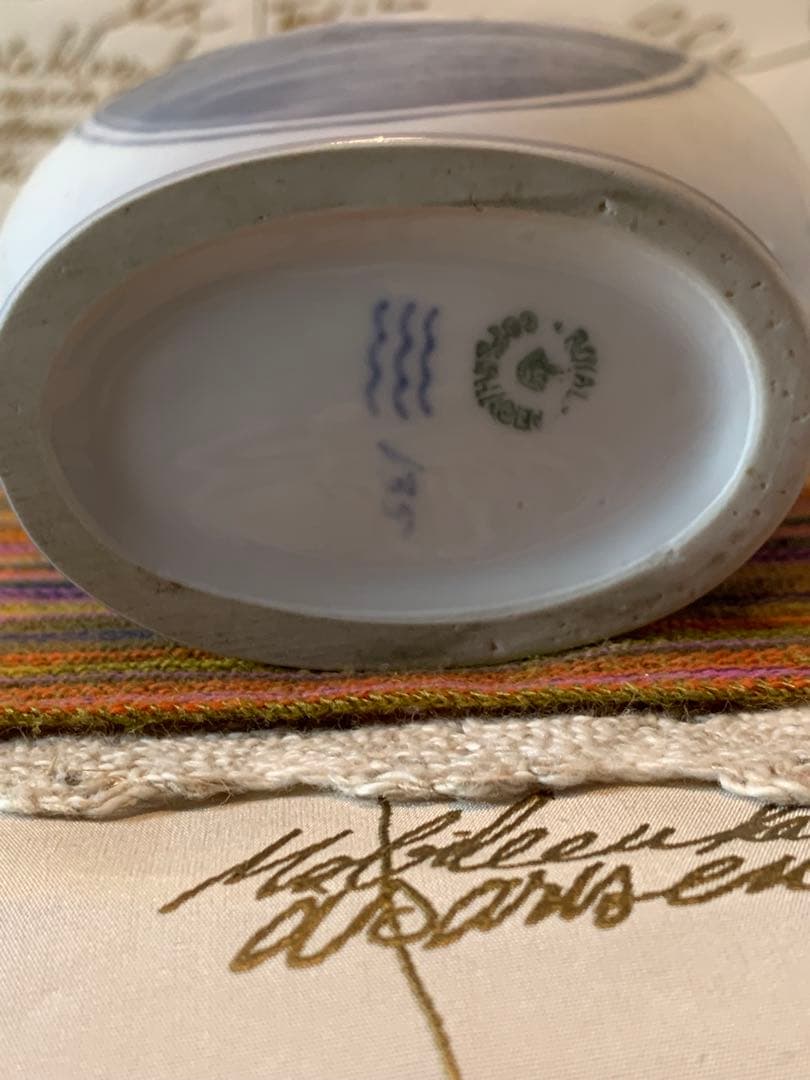 ロイヤルコペンハーゲン　1922年アンティークの建物と風景が素敵な花瓶！