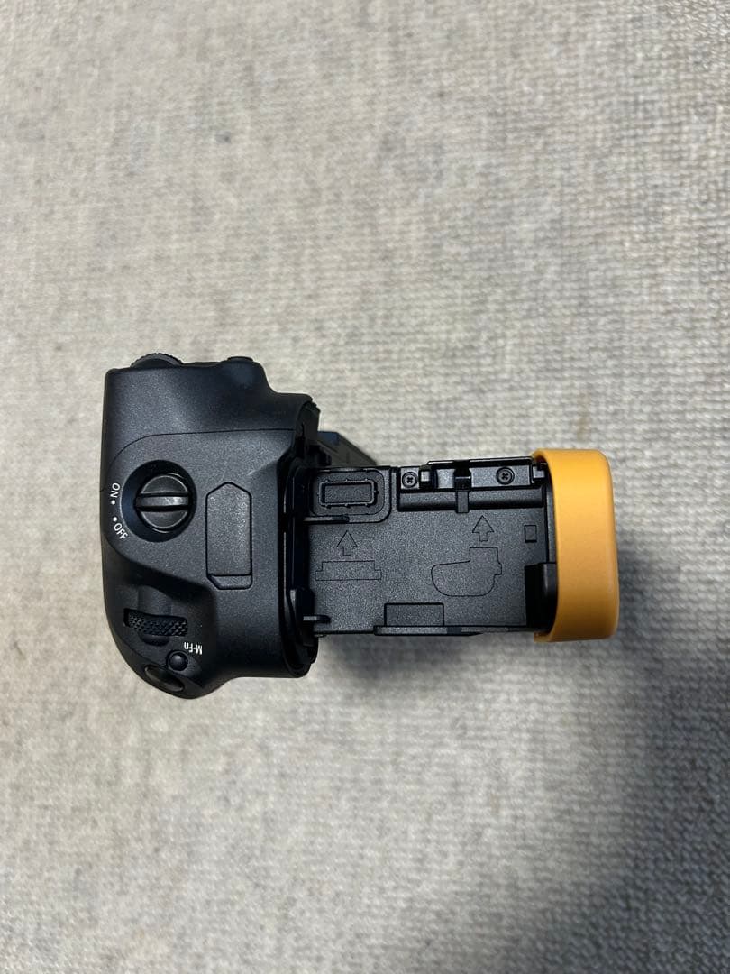 Canon キャノン EOS R ボディ　バッテリーグリップ 箱付き