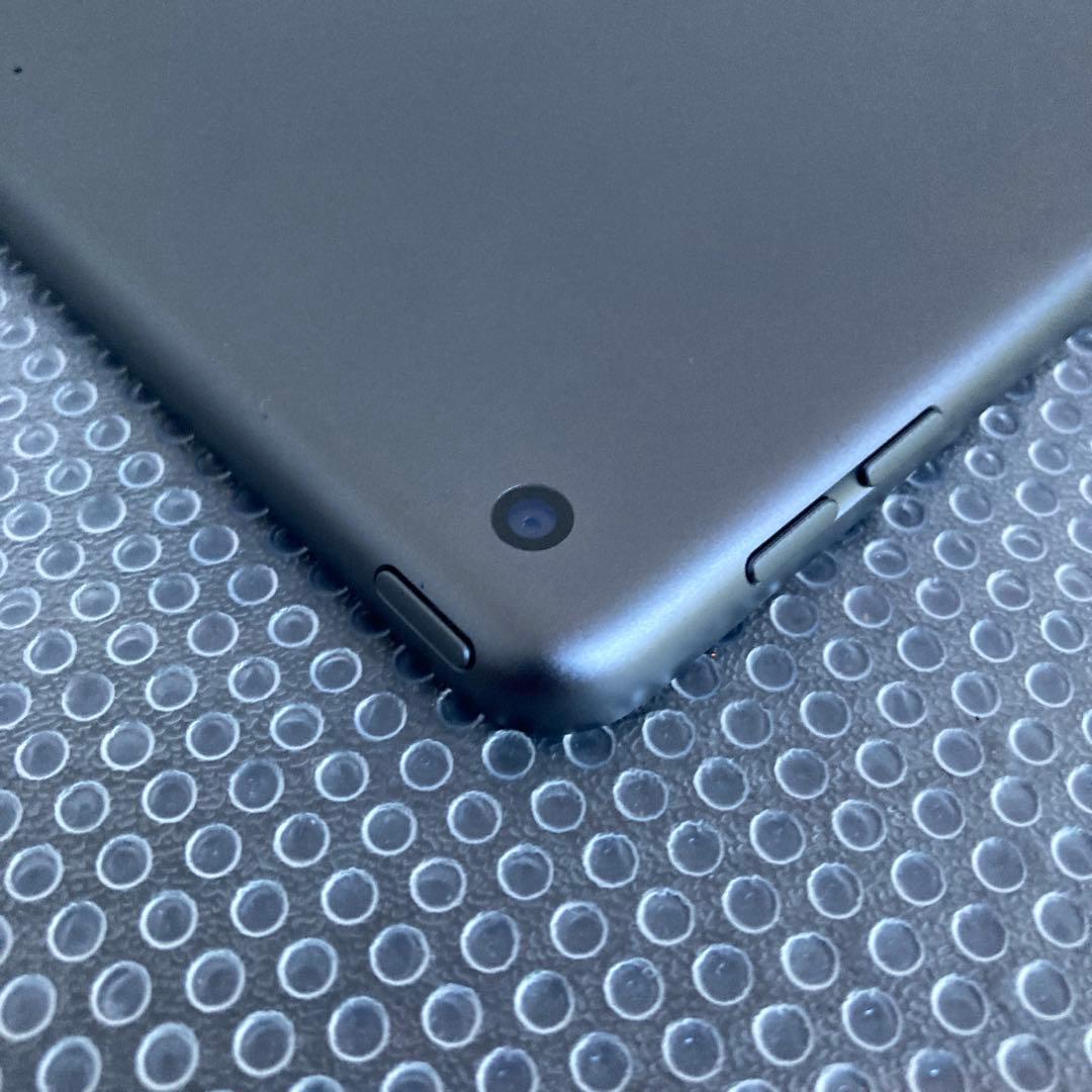3210【早い者勝ち】電池最良好☆iPad7第7世代32GB WIFIモデル☆