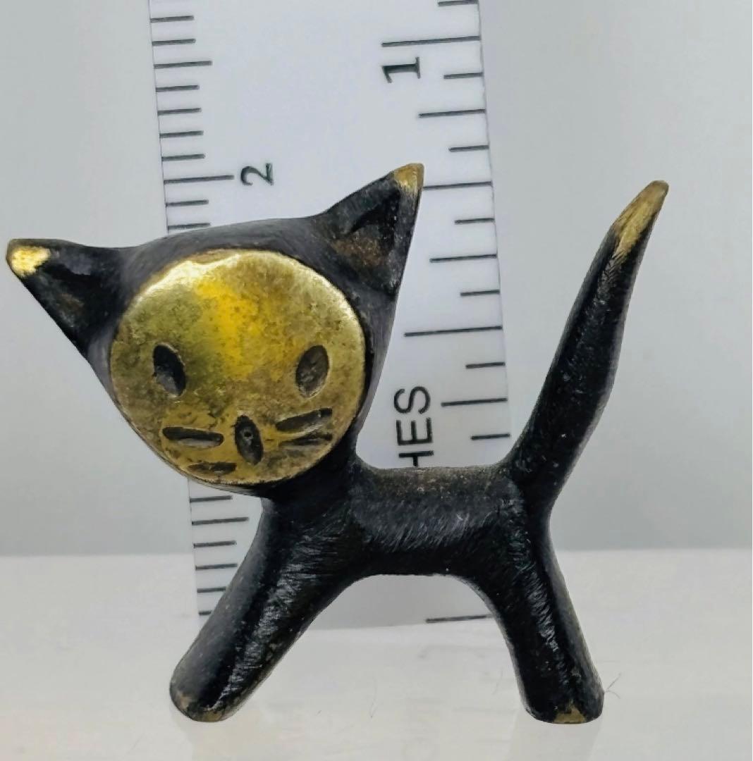 ニャーボー様検討中:カエルとキツネと子猫/ウォルターボッセ