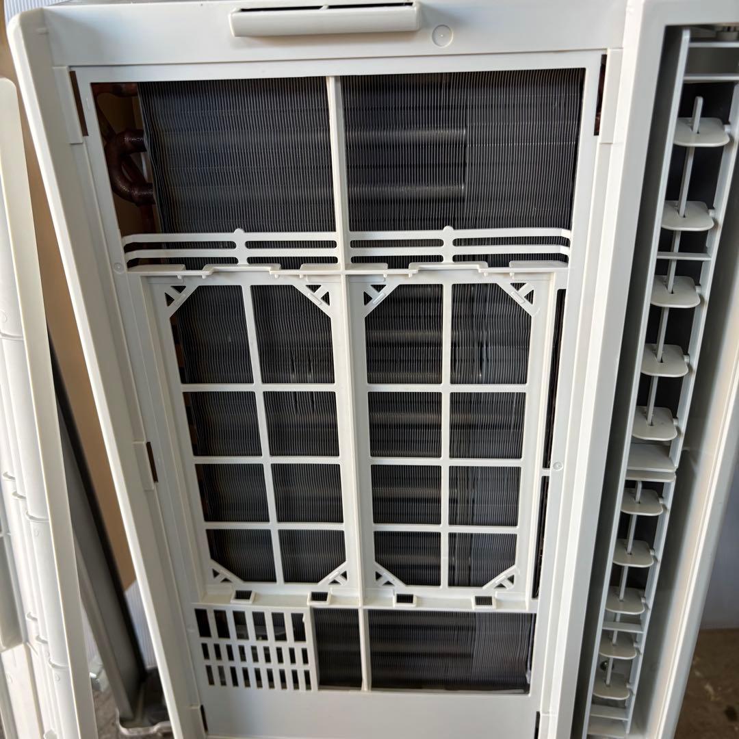 コロナ　CW-1623R ルームエアコン　2023年製