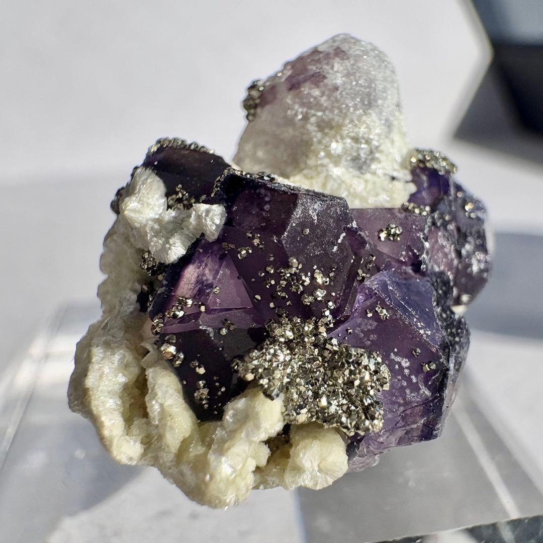 524 中国 内モンゴル産 レアタイプ フローライト&パイライト&クォーツ