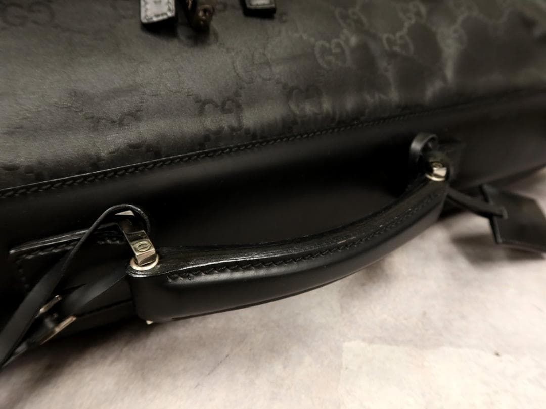 超美品:GUCCI:GGナイロン:カーフ レザー:本革 ガーメントケース