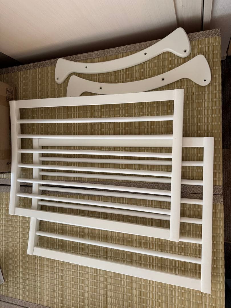 ストッケ　STOKKE　ホワイト　スリーピー　円形ベビーベッド 拡張パーツあり