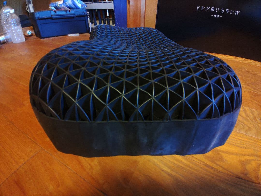 ひつじのいらない枕　極柔　枕カバー ブラックレーベルカバー 箱付き。