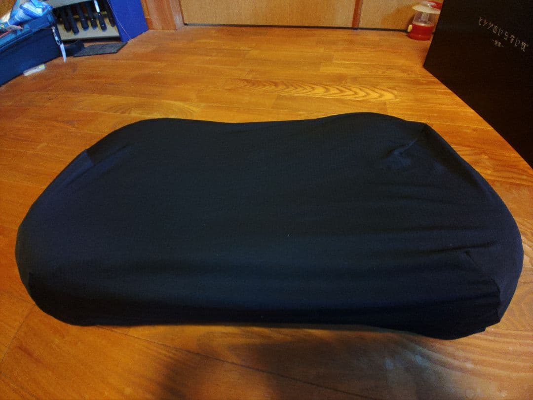 ひつじのいらない枕　極柔　枕カバー ブラックレーベルカバー 箱付き。