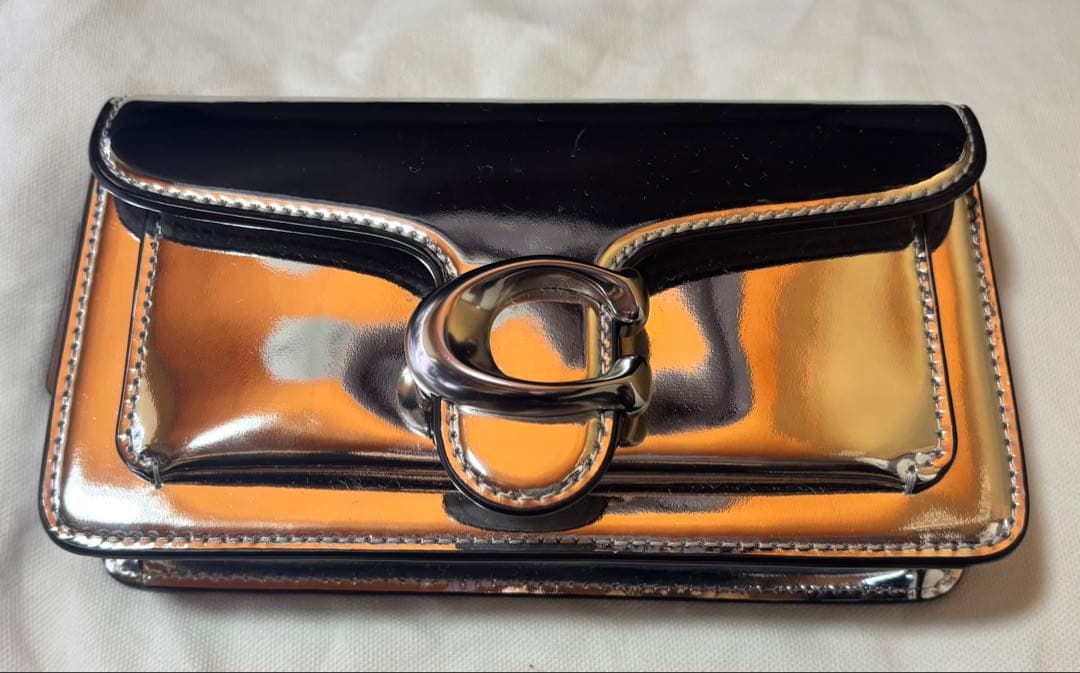 ☆値下げ中☆COACH タビークロスボディリストレット