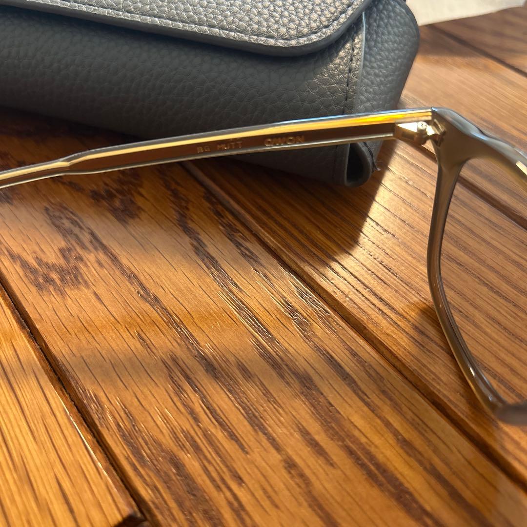 QWON クヲンアイウェア MUTT サングラス ベージュ