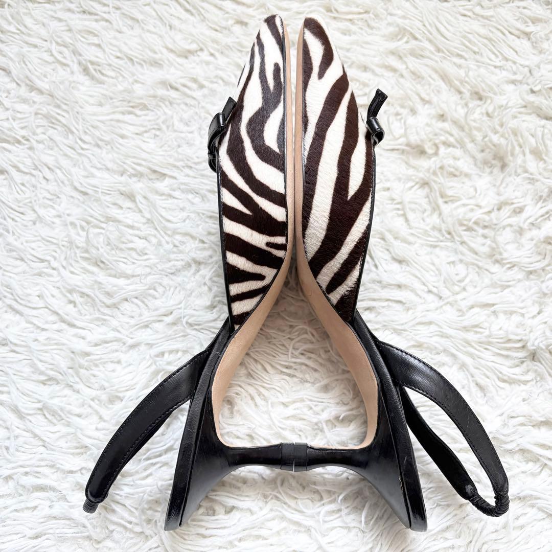極美品　マノロブラニク　リボンデザイン　ポインテッドトゥ ゼブラ柄　ミュール