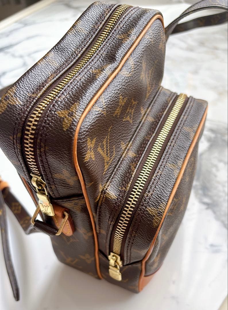 【極美品】ルイヴィトン アマゾン モノグラム ショルダーバッグ クロスボディー