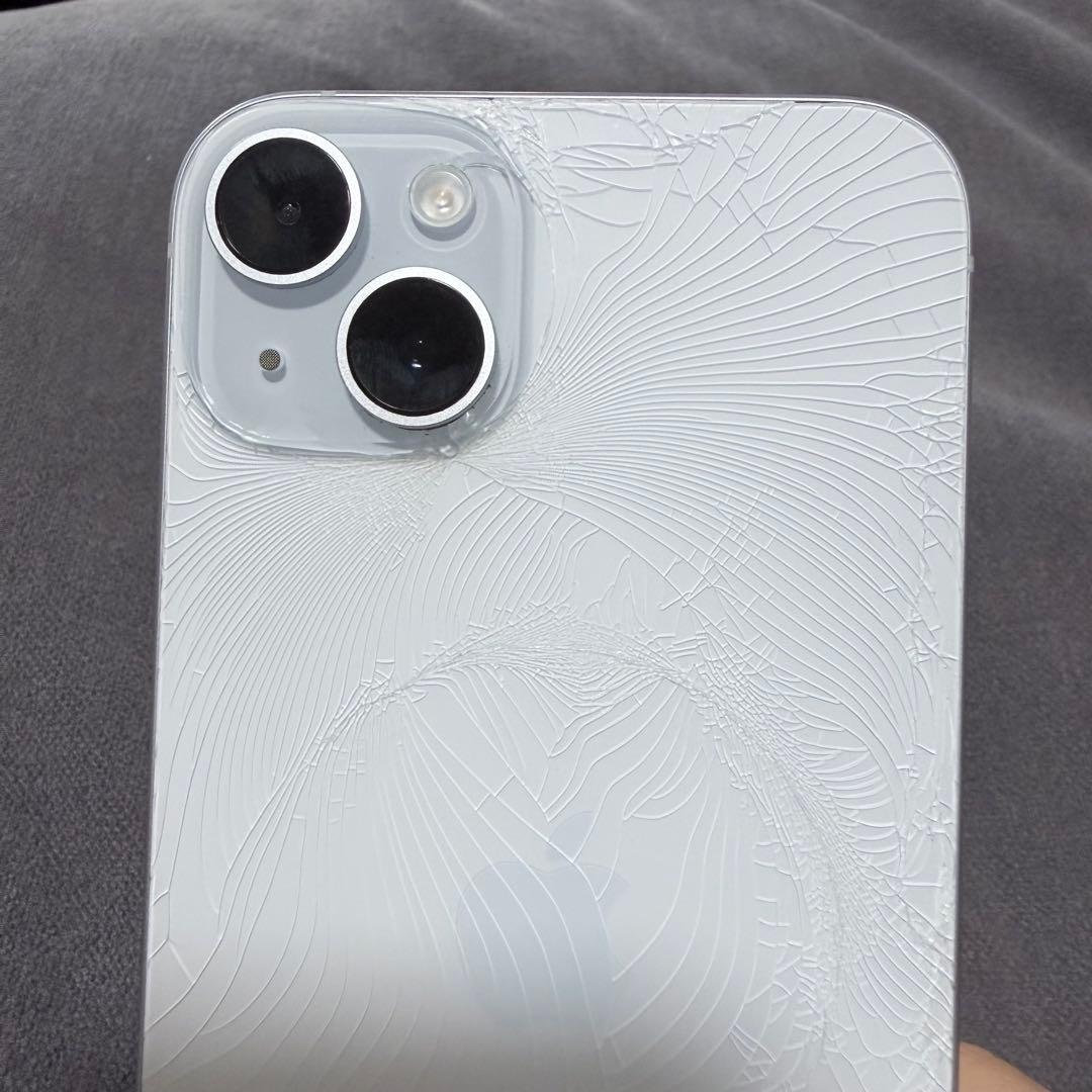iPhone 15 plus ブルー 本体 背面割れ simフリー