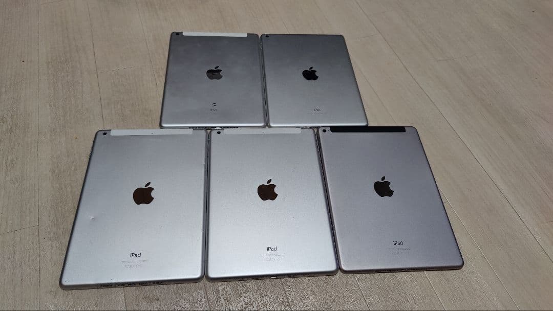 Apple iPad 5台セット シルバー ジャンク扱い