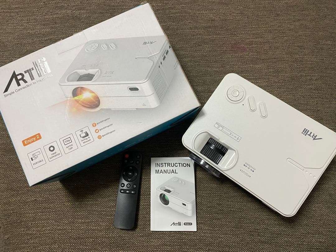 Artlii プロジェクター 本体 + Fire TV Stick