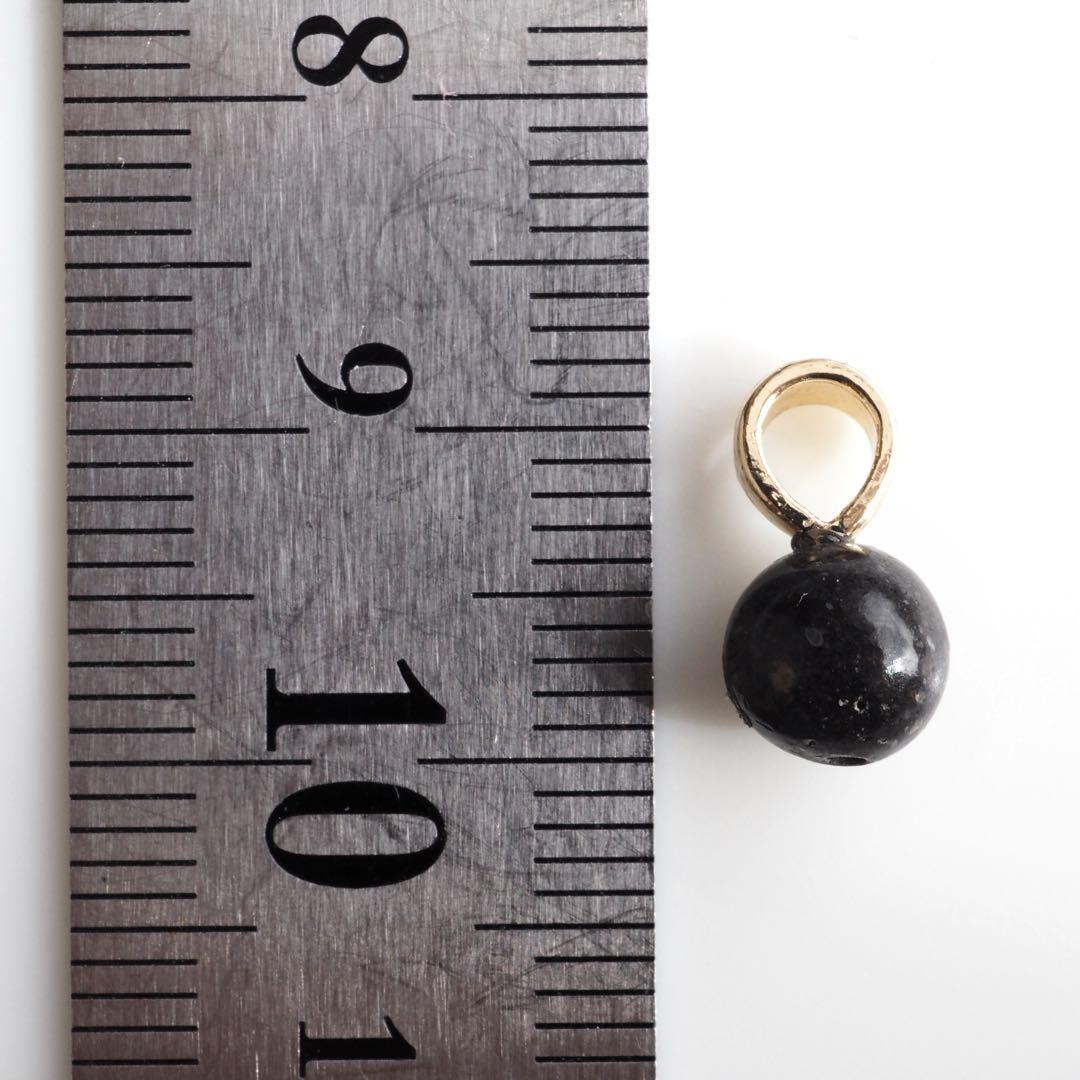 【はくとん( 'ω')ŧ‹\"ŧ‹\"】天然アクアマリンのギフトボックストップ