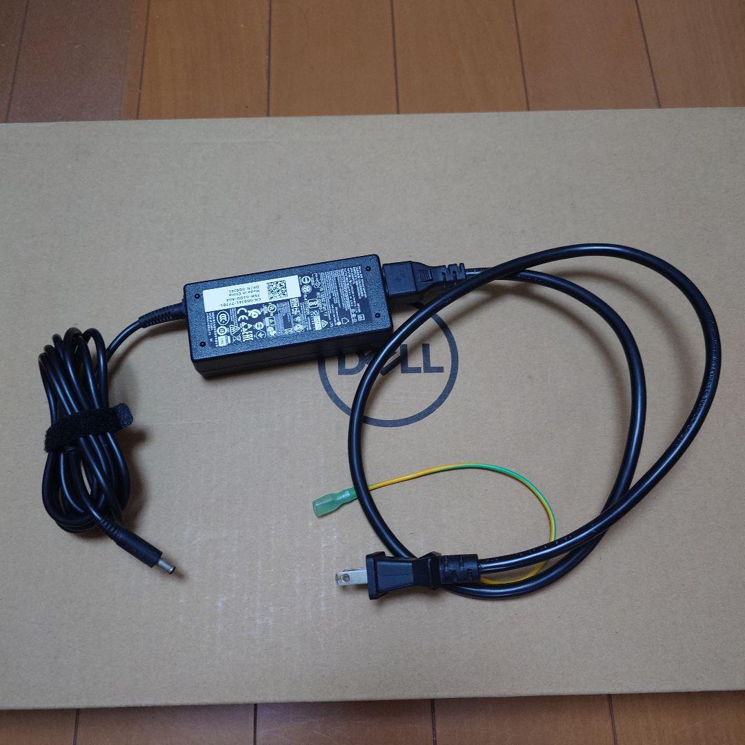 Windowsノート本体 DELL Inspiron 15 5567 P66F001 Radeon R7