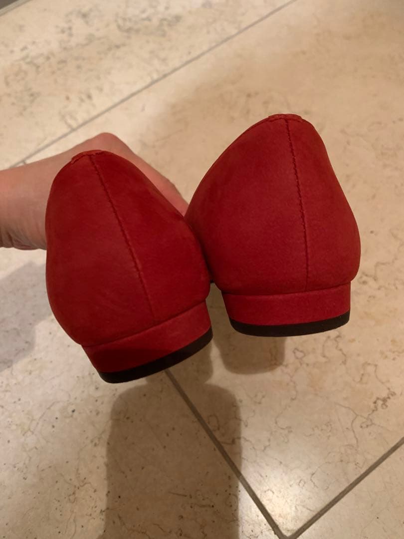 オデットエオディール　赤パンプス22センチ
