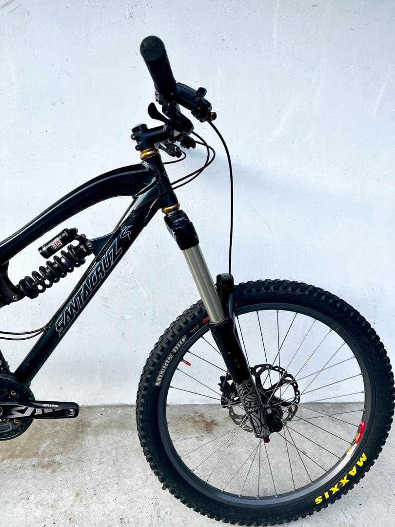 santa cruz nomad サンタクルーズ　ノマド