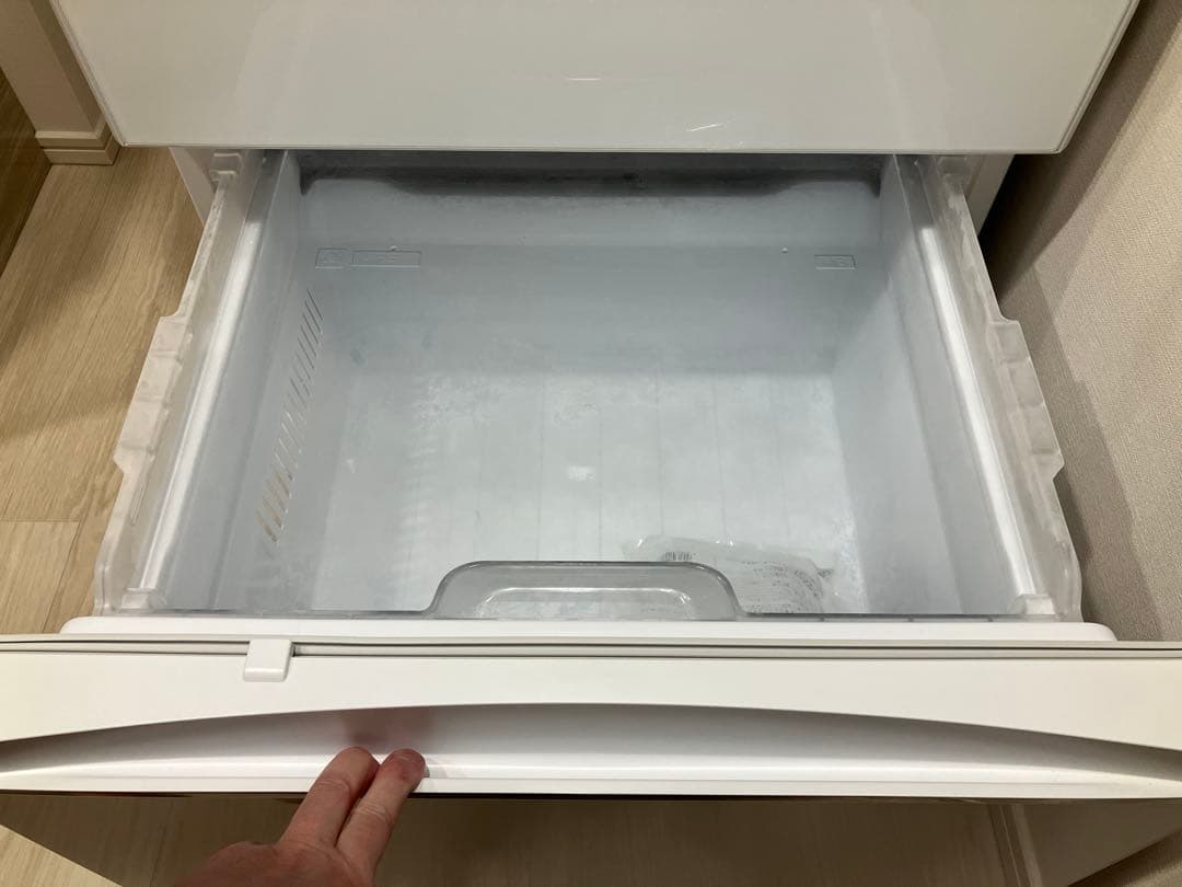 【美品】三菱電機 省エネ 4ドア冷蔵庫 ホワイト