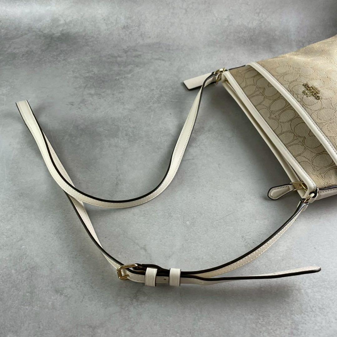 未使用級✨コーチ ショルダーバッグ キャンバス×レザー シグネチャー 斜め掛け