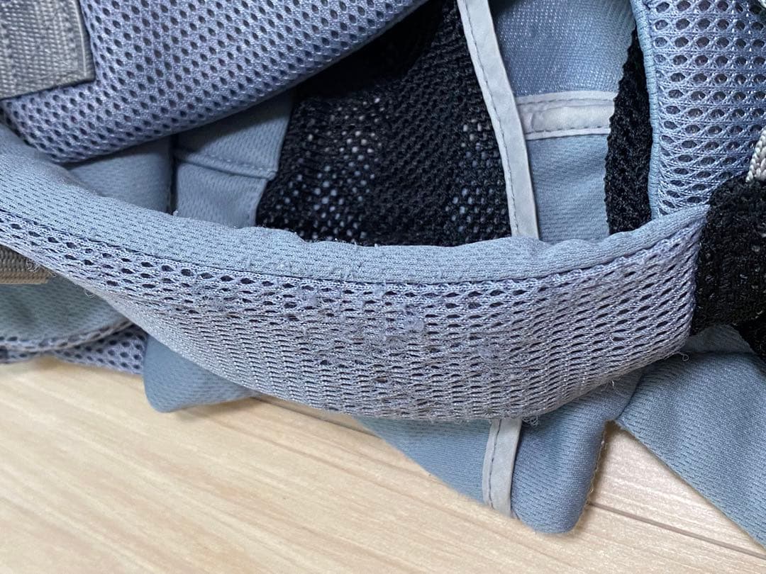 アプリカ　抱っこ紐　ラクリス