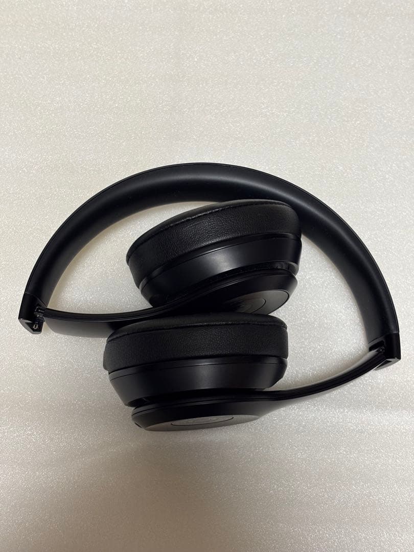 Beats Solo3 ワイヤレスヘッドホン ブラック