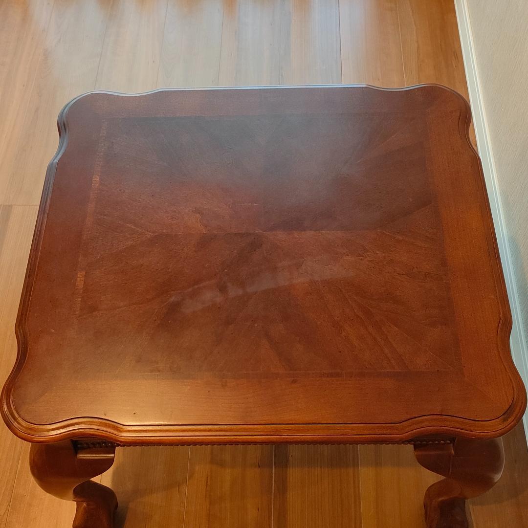 クイーン・アン様式　コーヒーテーブル　センターテーブル　猫脚