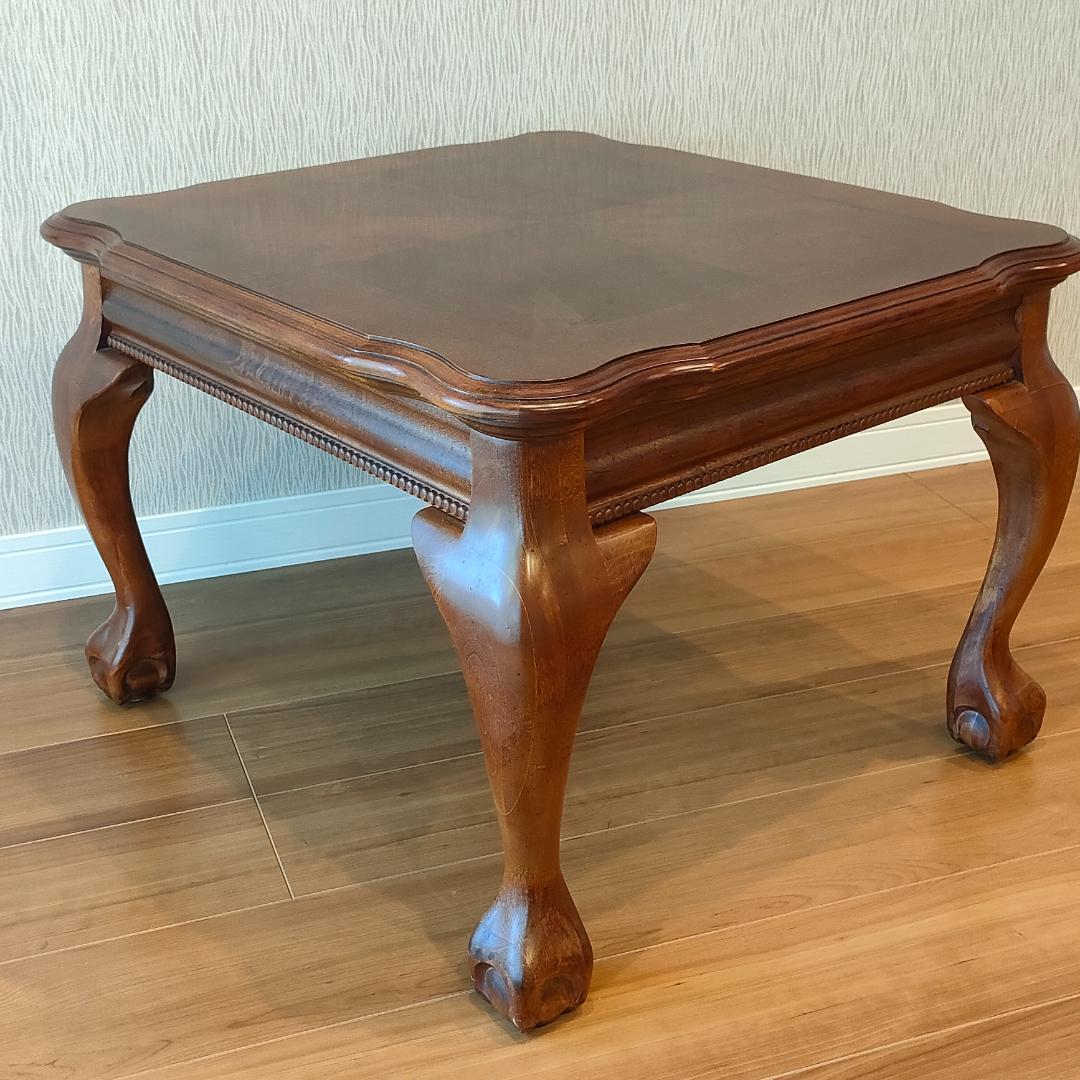 クイーン・アン様式　コーヒーテーブル　センターテーブル　猫脚