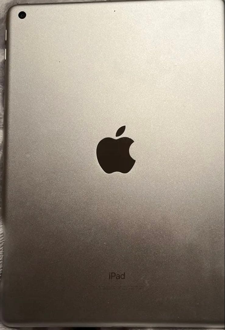 Apple iPad (第6世代) シルバー 32GB