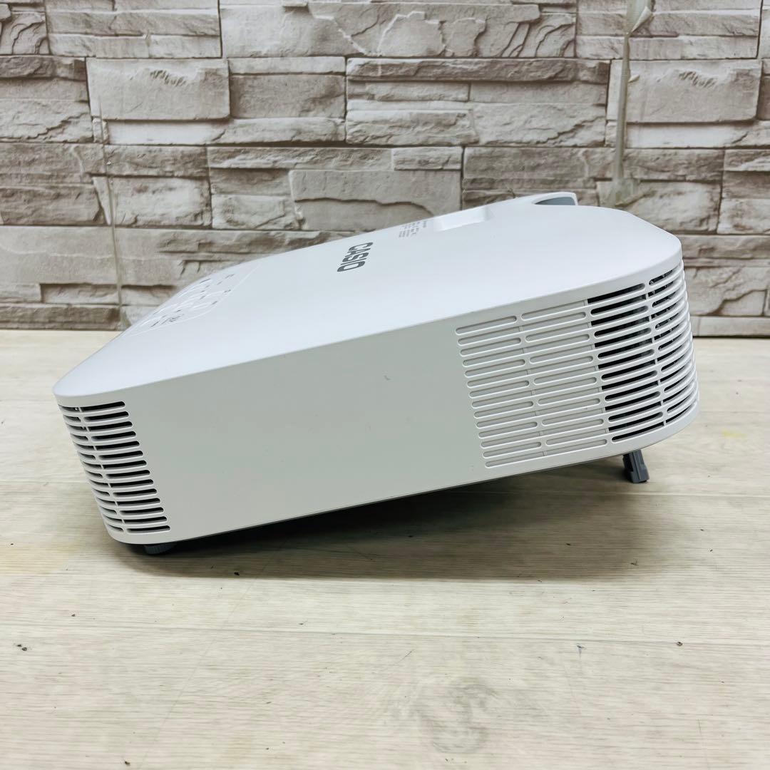 美品 CASIO プロジェクター XJ-F210WN WXGA リアルモデル