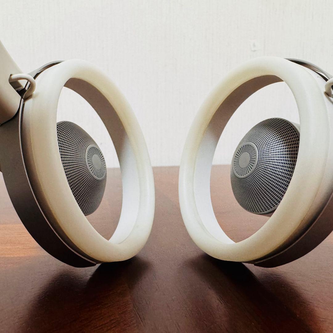 nwmオープンイヤー型　ヘッドホン ・ 専用ケース付き