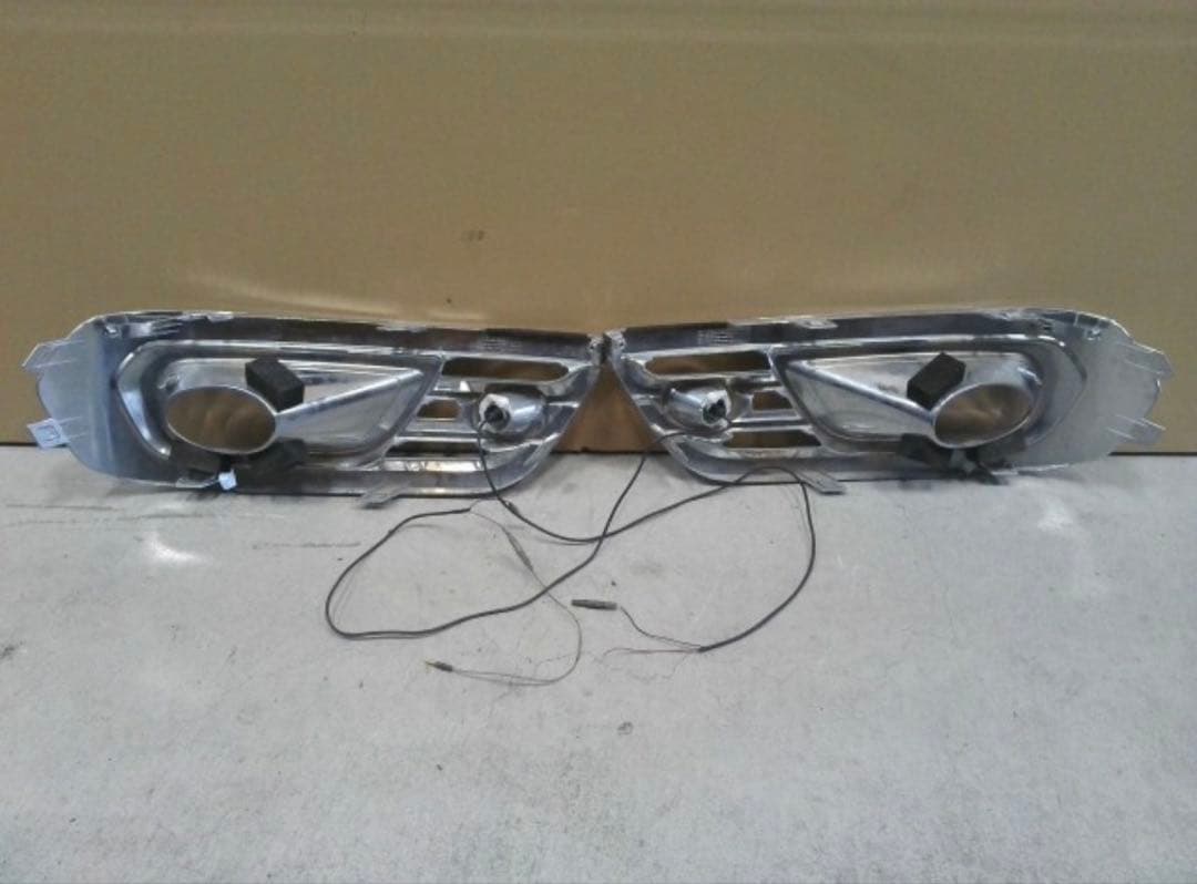 ステップワゴンrk5 純正メッキフォグガーニッシュ